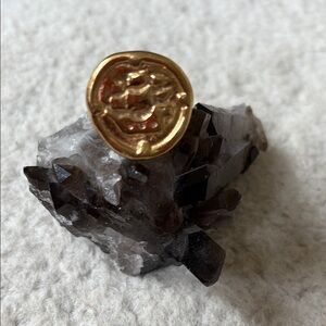 UNO de 50 Gold Tone Ring